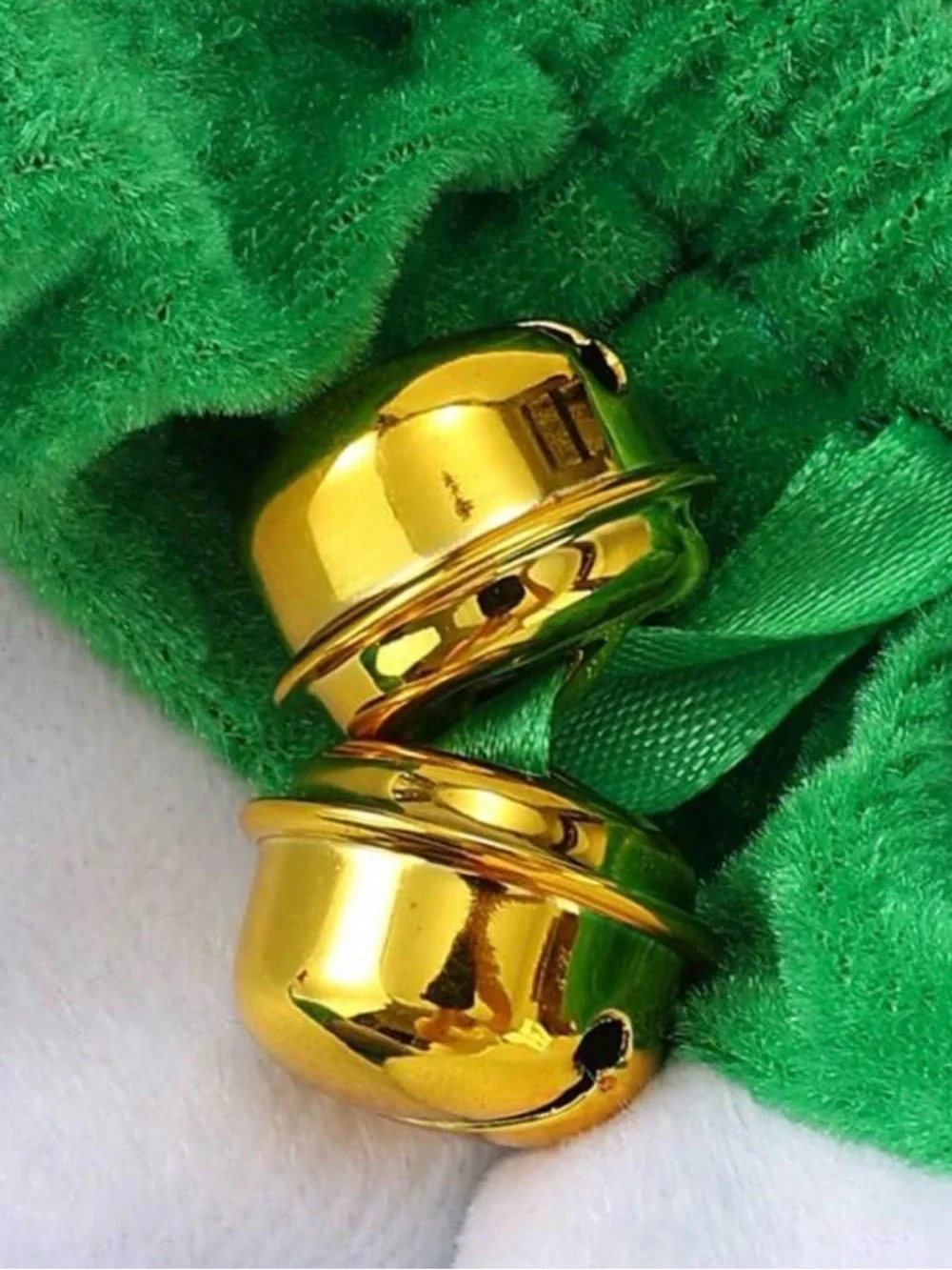 Porch Goose Duck outfit Christmas tree with star costume. - Picture 6 of 7